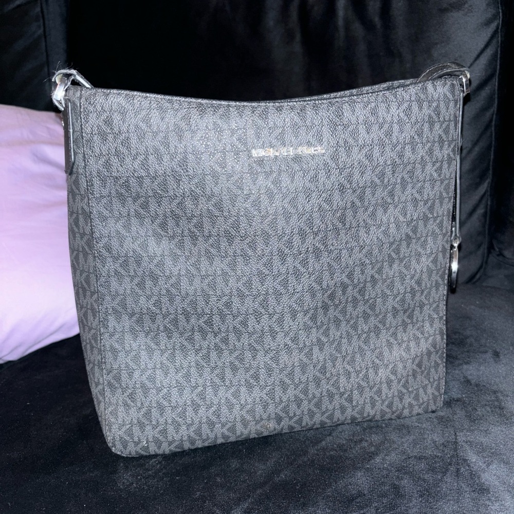 Michael Kors crossbody